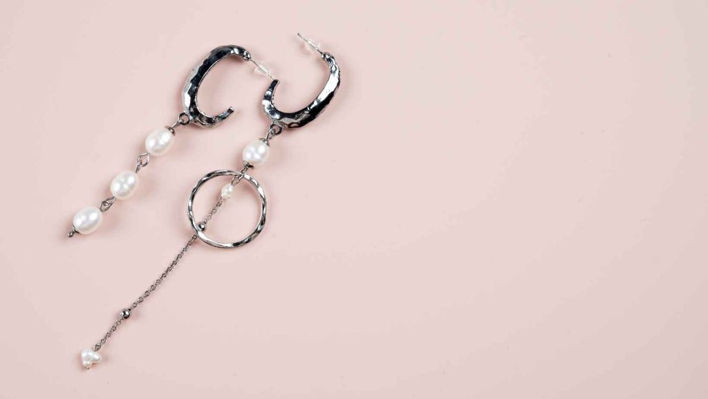 asymmetrical earrings - PASH